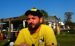 Oyuncu Serhat Osman Karagöz ile Erdek Parmos Otel’de sinema ve tiyatro üzerine söyleşi…
