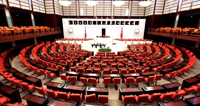 Türkiye Büyük Millet Meclisi, ekim ayına kadar tatile girdi. 1