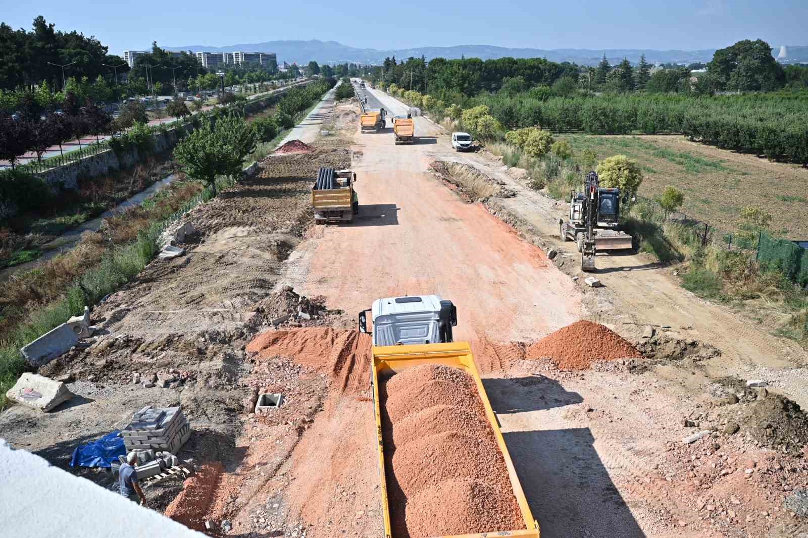 YENİ KÖPRÜ VE KAVŞAKLARLA BURSA TRAFİĞİNE NEFES ALDIRAN BÜYÜKŞEHİR BELEDİYESİ,