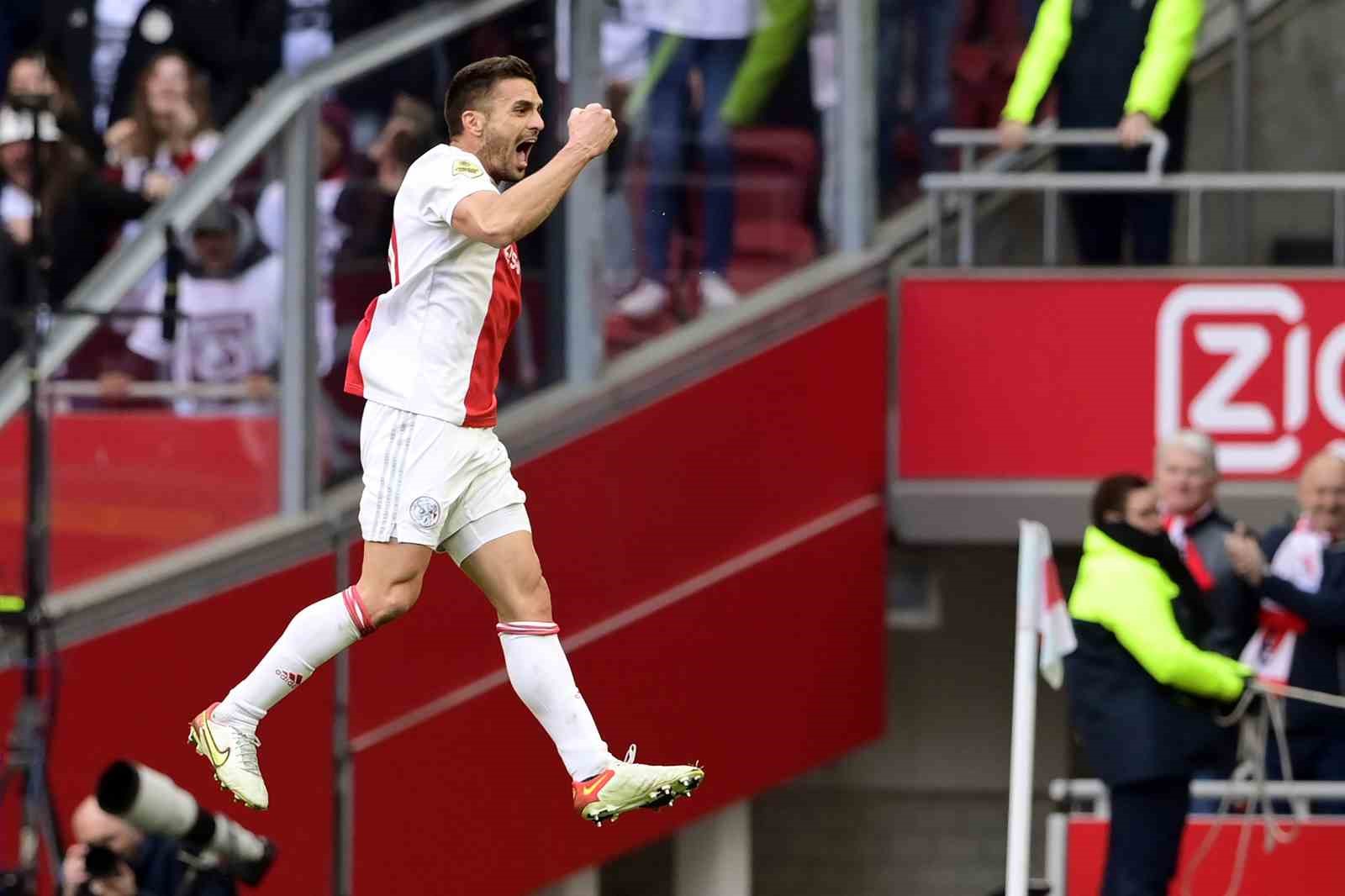 HOLLANDA TEMSİLCİSİ AJAX, 34 YAŞINDAKİ TECRÜBELİ SIRP FUTBOLCU DUSAN TADİC’E