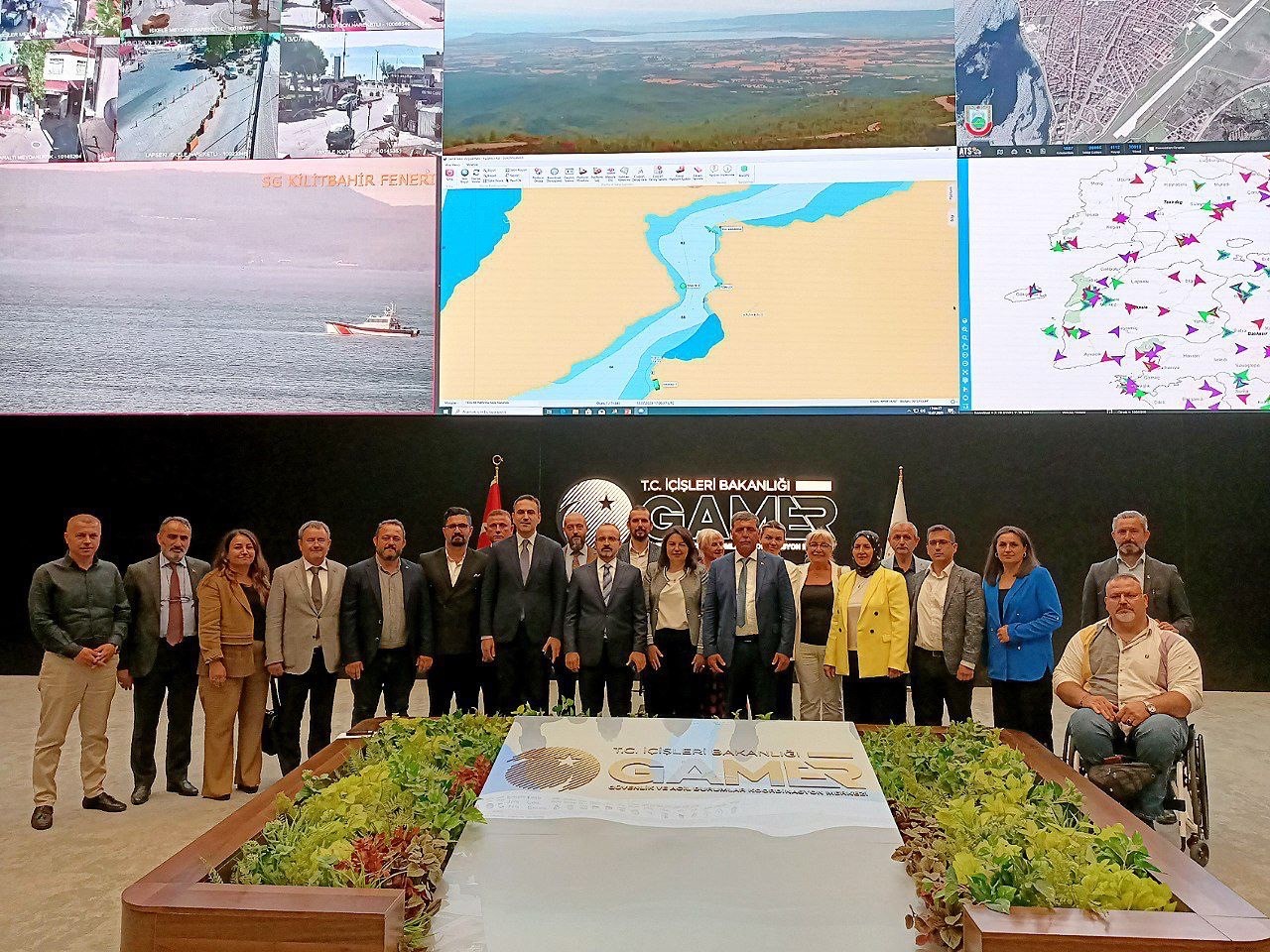 AK PARTİ ÇANAKKALE İL BAŞKANI NAİM MAKAS VE BERABERİNDEKİ HEYET