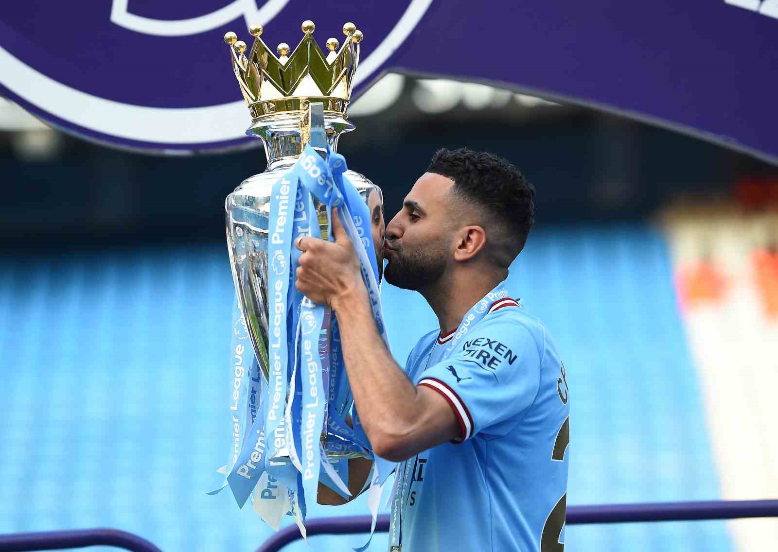 AL-AHLİ, MANCHESTER CİTY'DEN 32 YAŞINDAKİ CEZAYİRLİ FUTBOLCU RİYAD MAHREZ'İ KADROSUNA