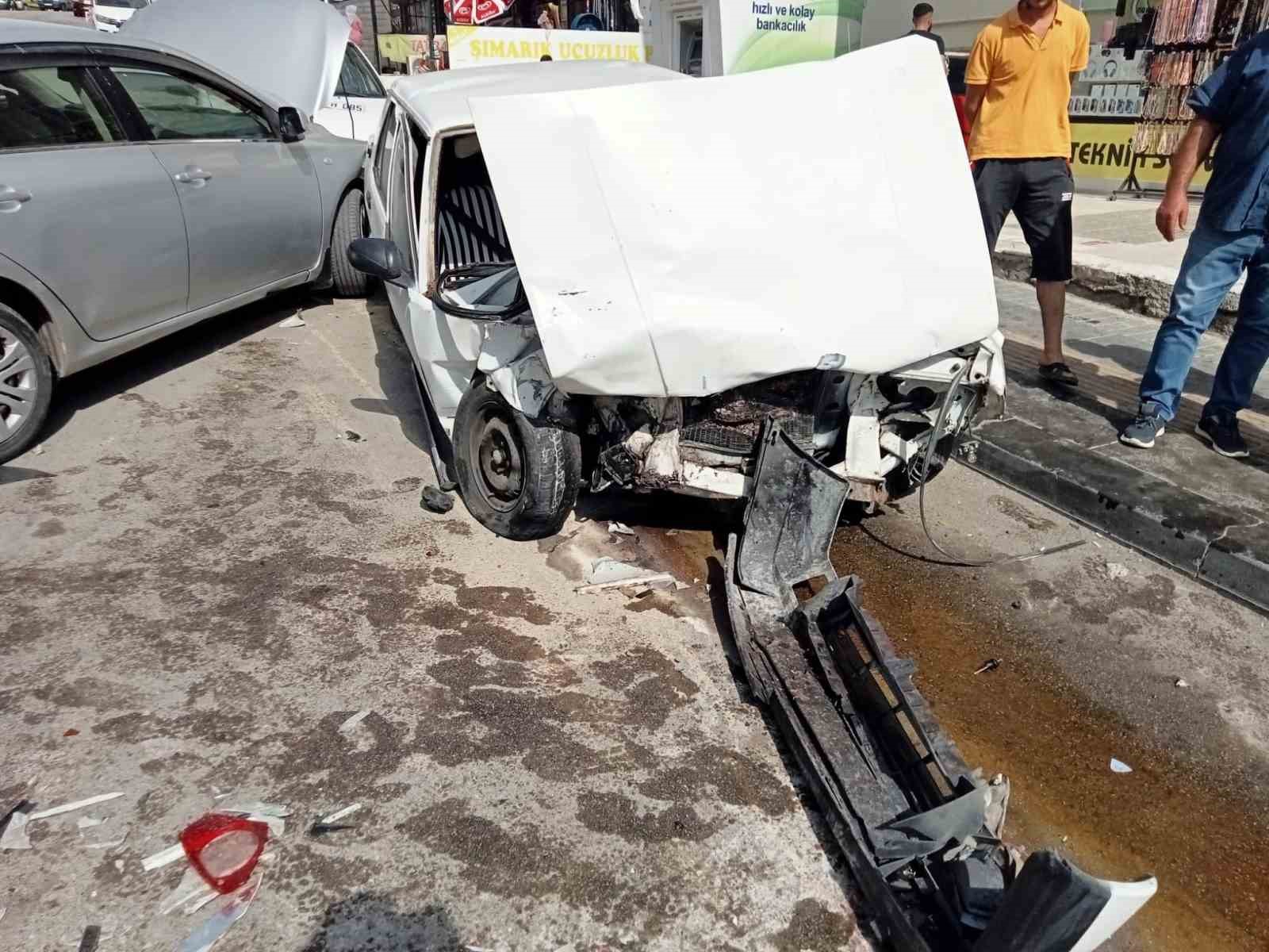 ANKARA’DA ALKOLLÜ OLDUĞU İLERİ SÜRÜLEN BİR KİŞİ, KONTÖRLÜNÜ KAYBETTİĞİ OTOMOBİLİYLE