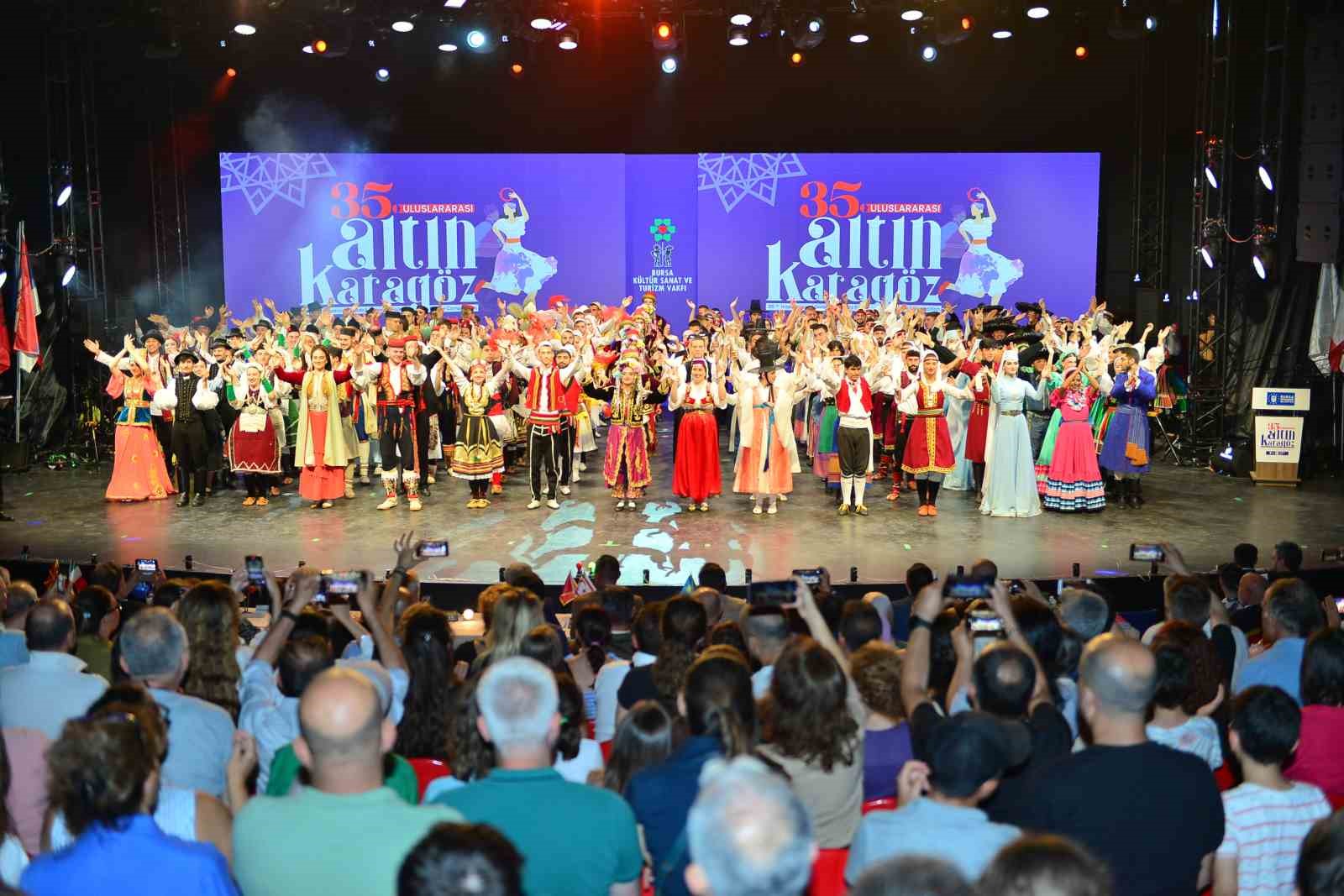 BU YIL 35’İNCİSİ GERÇEKLEŞTİRİLEN ULUSLARARASI ALTIN KARAGÖZ HALK DANSLARI YARIŞMASI’NIN