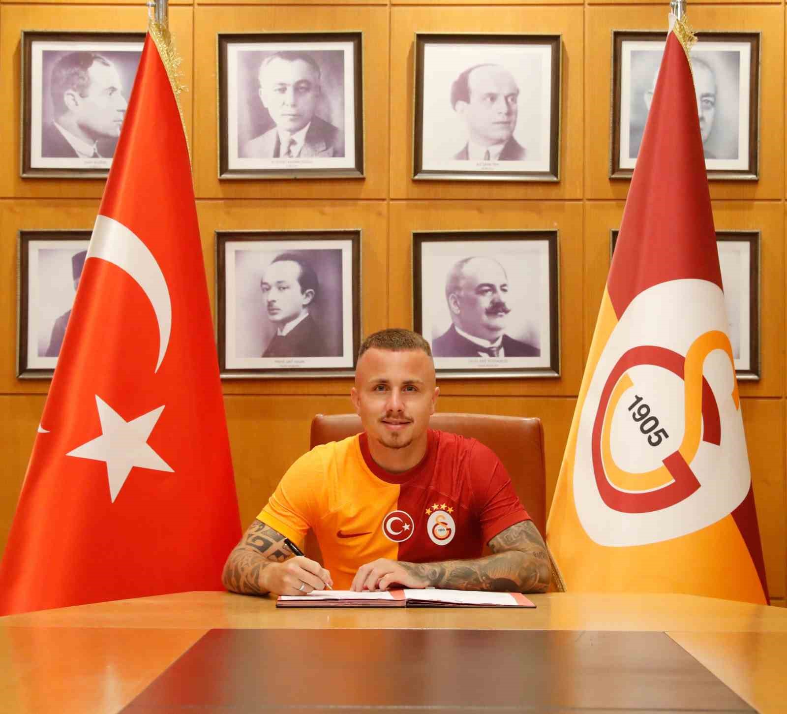 GALATASARAY, LEİPZİG'DEN İSPANYOL SOL BEK ANGELİNO'NUN SATIN ALMA OPSİYONUYLA KİRALANDIĞINI