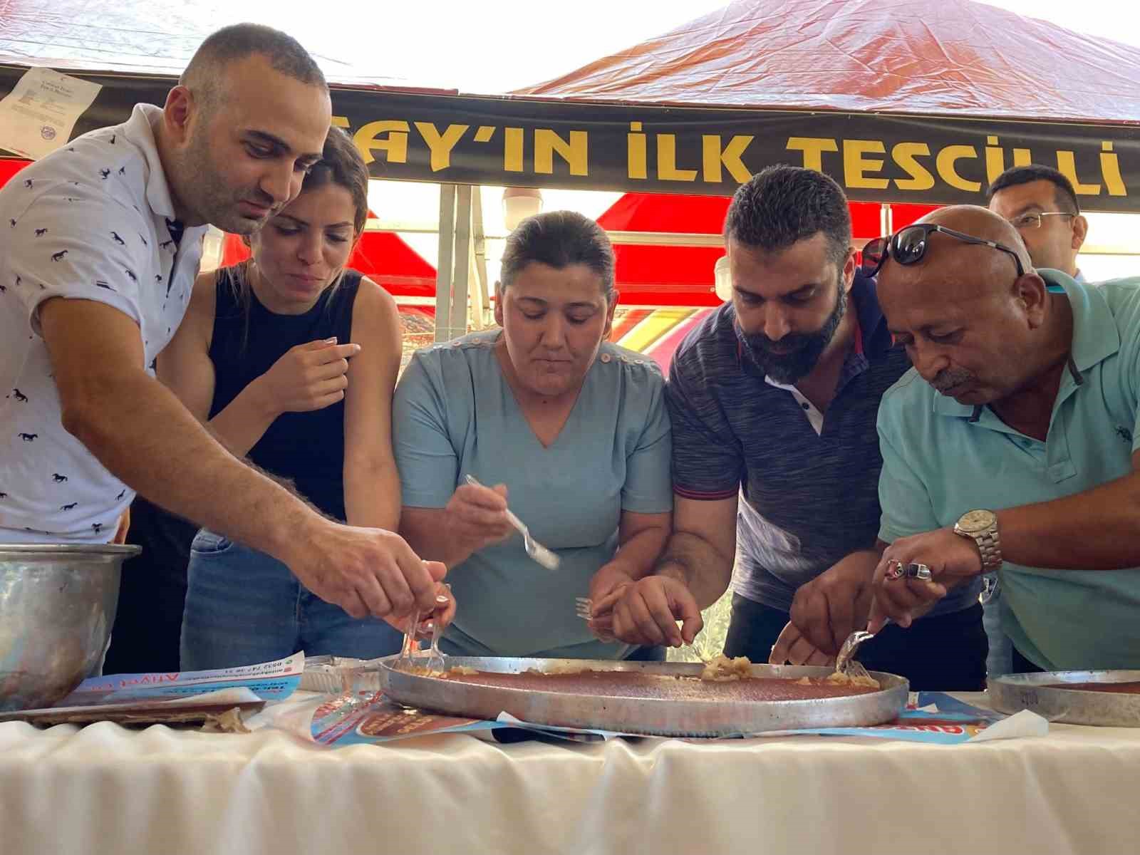 HATAY TURİZM VE GASTRONOMİ DERNEĞİ’NİN DEPREMZEDE ESNAFA DESTEK OLMASI İÇİN