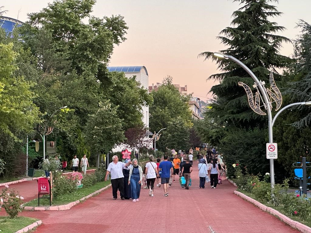 ANKARA’DA KEÇİÖREN BELEDİYE BAŞKANI TURGUT ALTINOK, TÜRKİYE’NİN VE ANKARA’NIN EN