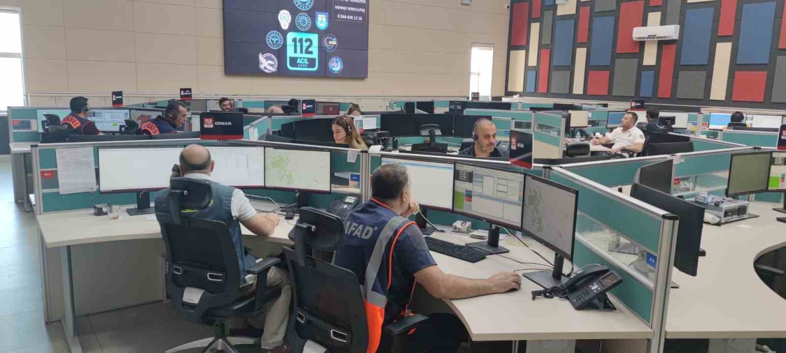 Asılsız ihbarlar insan sağlığından çalıyor BİNGÖL’DE HİZMET VEREN 112 ACİL ÇAĞRI MERKEZİNE 2023’ÜN İLK 6