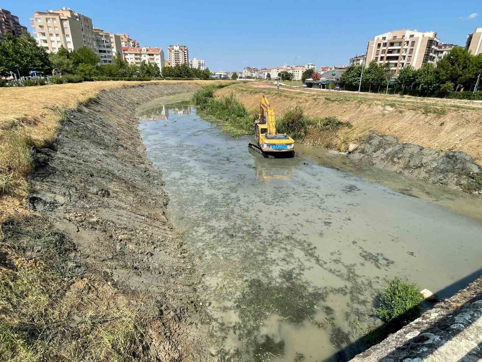 YÜRÜTTÜĞÜ ÖRNEK PROJELERLE ŞEHRE DEĞER KATAN BURSA BÜYÜKŞEHİR BELEDİYESİ BUSKİ
