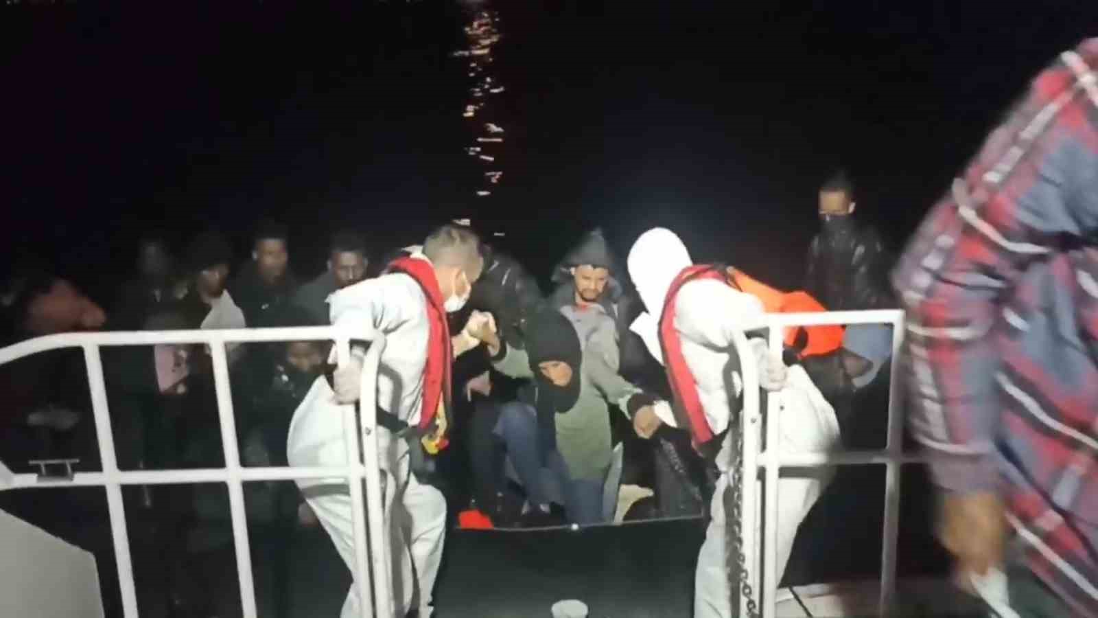 BALIKESİR'İN AYVALIK İLÇESİ AÇIKLARINDA, İKİ AYRI OLAYDA YUNANİSTAN UNSURLARINCA GERİ