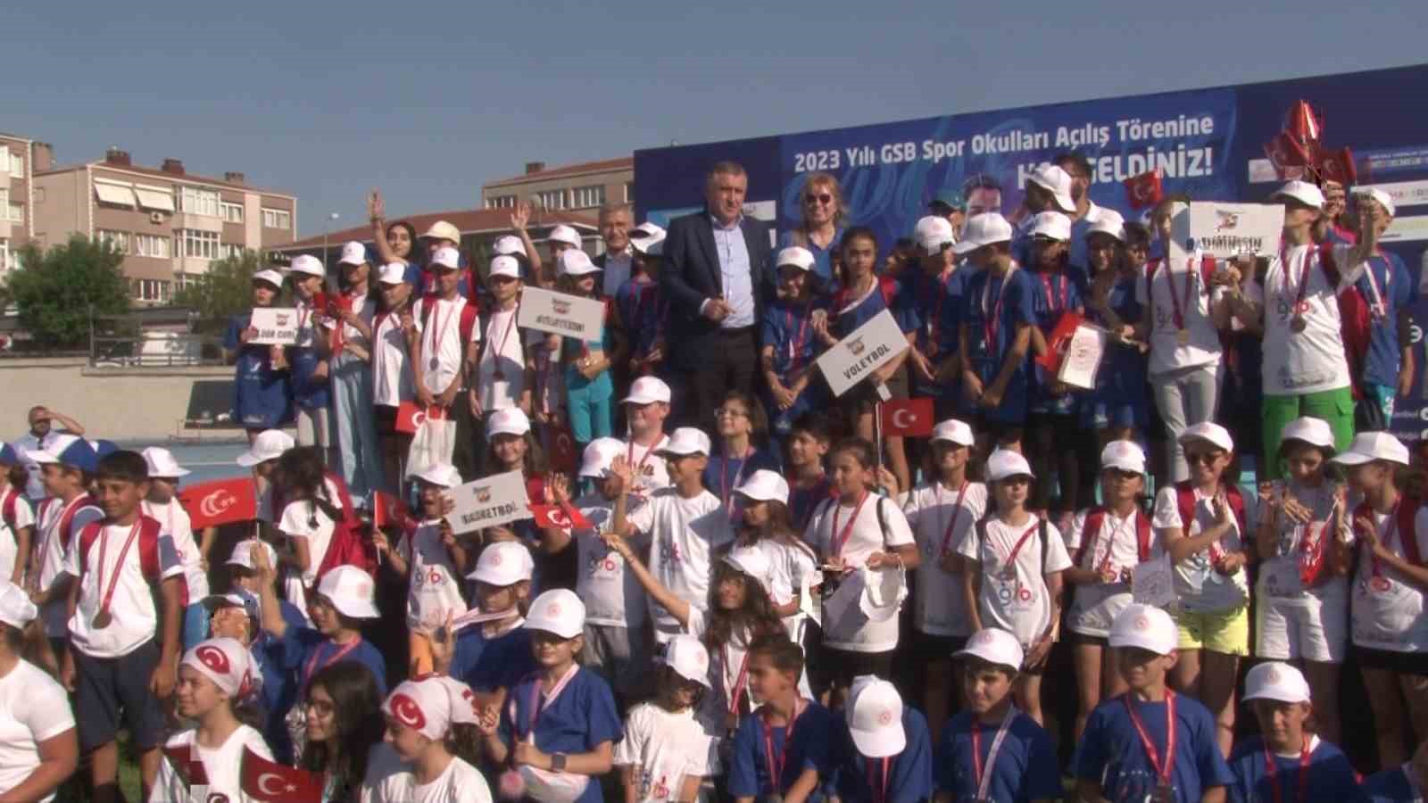 BAKAN OSMAN AŞKIN BAK, “TÜRKİYE SON YILLARDA SPORA YAPTIĞI YATIRIMLARLA