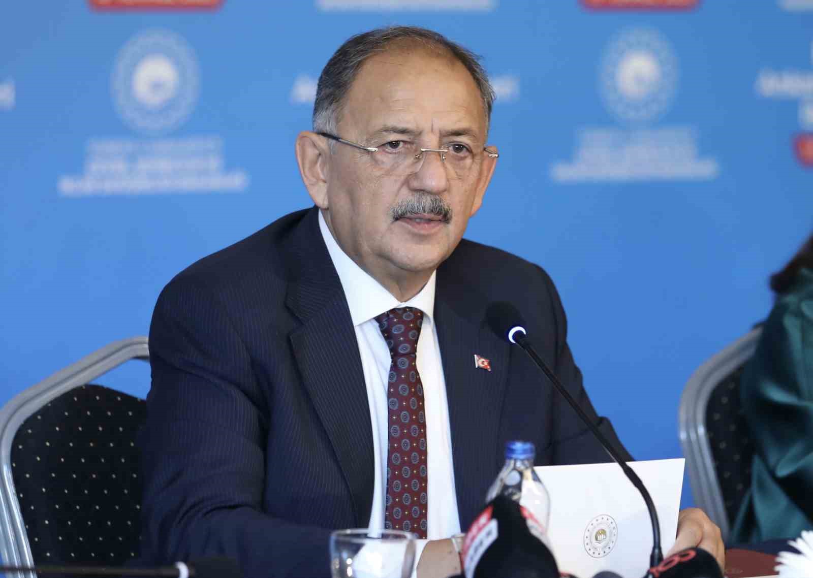 ÇEVRE, ŞEHİRCİLİK CE İKLİM DEĞİŞİKLİĞİ BAKANI MEHMET ÖZHASEKİ “YERİNDE DÖNÜŞÜM”