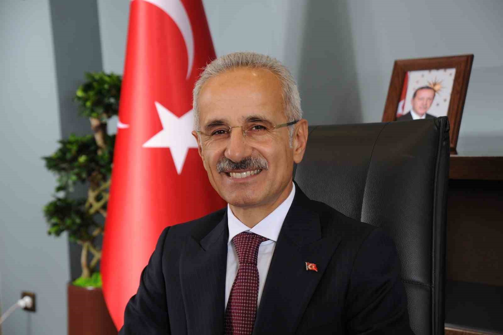 ULAŞTIRMA VE ALTYAPI BAKANI ABDULKADİR URALOĞLU, “BAYRAMDA TELEFONLAR HİÇ SUSMADI.