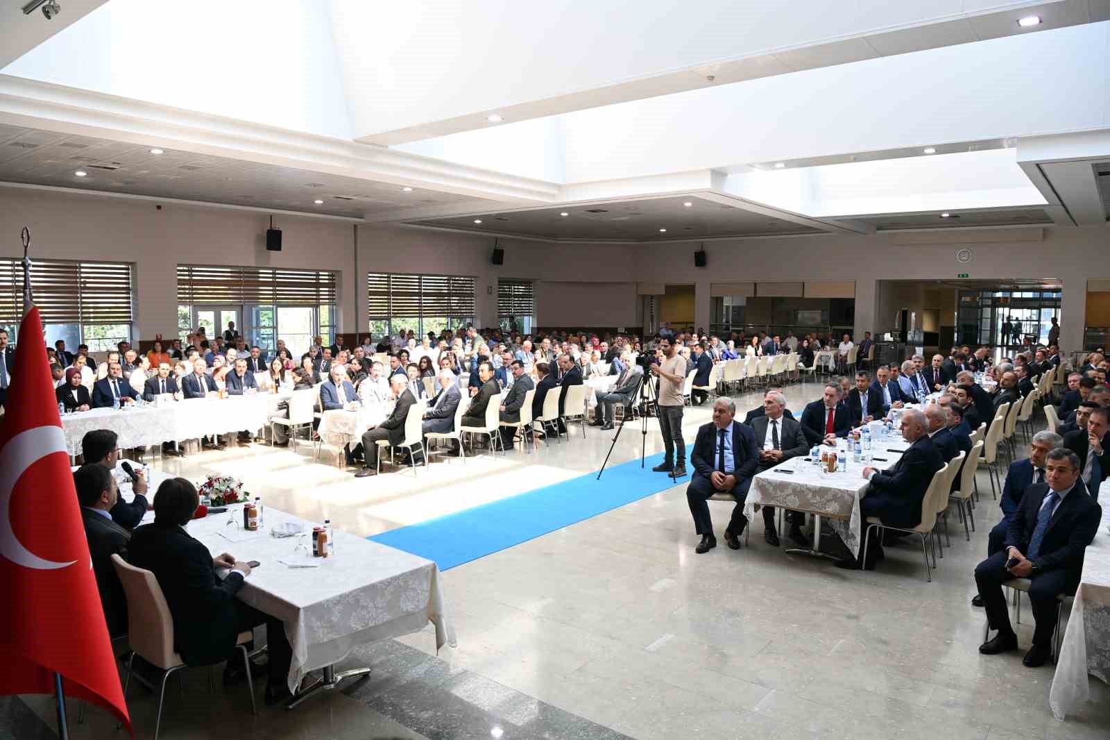 TARIM VE ORMAN BAKANI İBRAHİM YUMAKLI, KURBAN BAYRAMI DOLAYISIYLA BAKANLIK