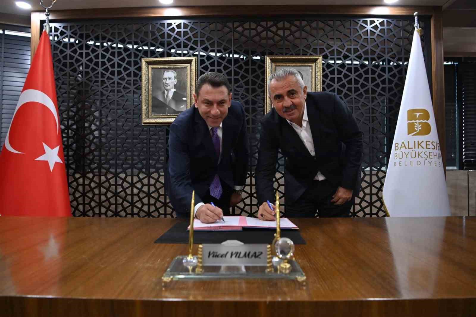 BALIKESİR BÜYÜKŞEHİR’DE İŞÇİ ENFLASYONA EZDİRİLMEDİ
