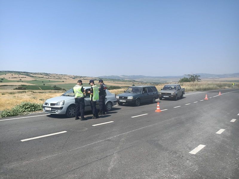 BALIKESİR'DE JANDARMADAN UYUŞTURUCU VE ORGANİZE SUÇ OPERASYONU