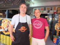 MEHMET YÜCEL (SOLDA)