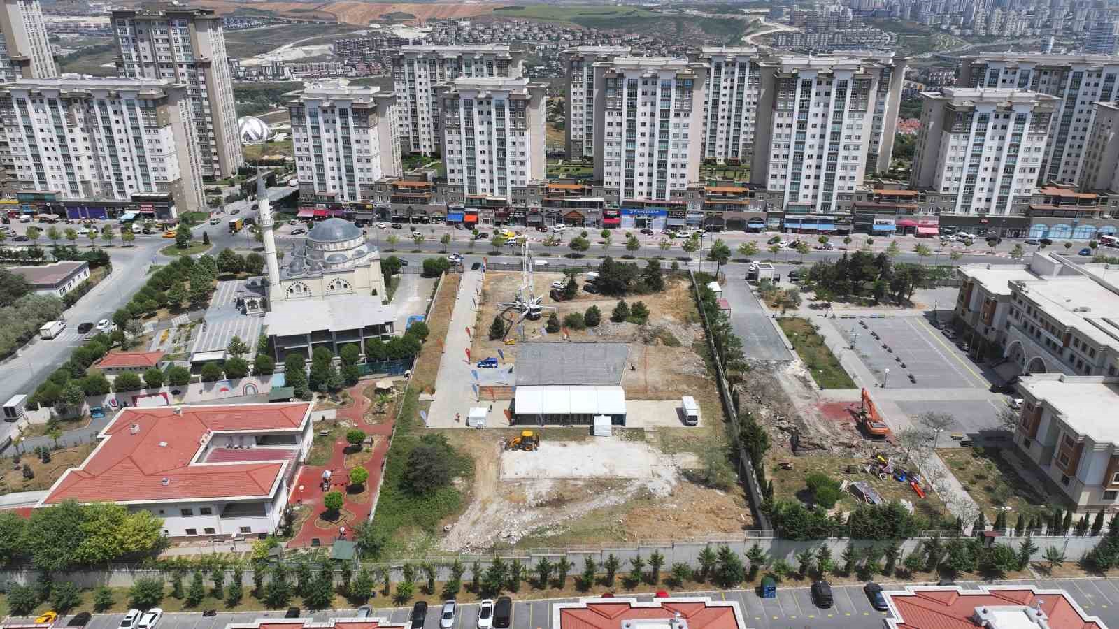 BAŞAKŞEHİR BELEDİYESİ, “HER MAHALLEYE BİR SPOR PARKI” SLOGANIYLA YÜRÜTTÜĞÜ ÇALIŞMALARINA