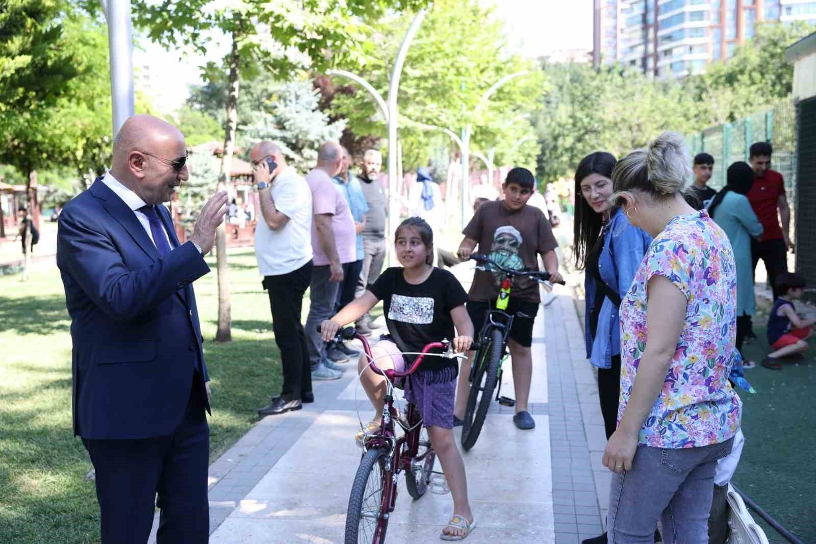 ANKARA KEÇİÖREN BELEDİYE BAŞKANI TURGUT ALTINOK, YAZ TATİLİNDE DOĞAL YAŞAM