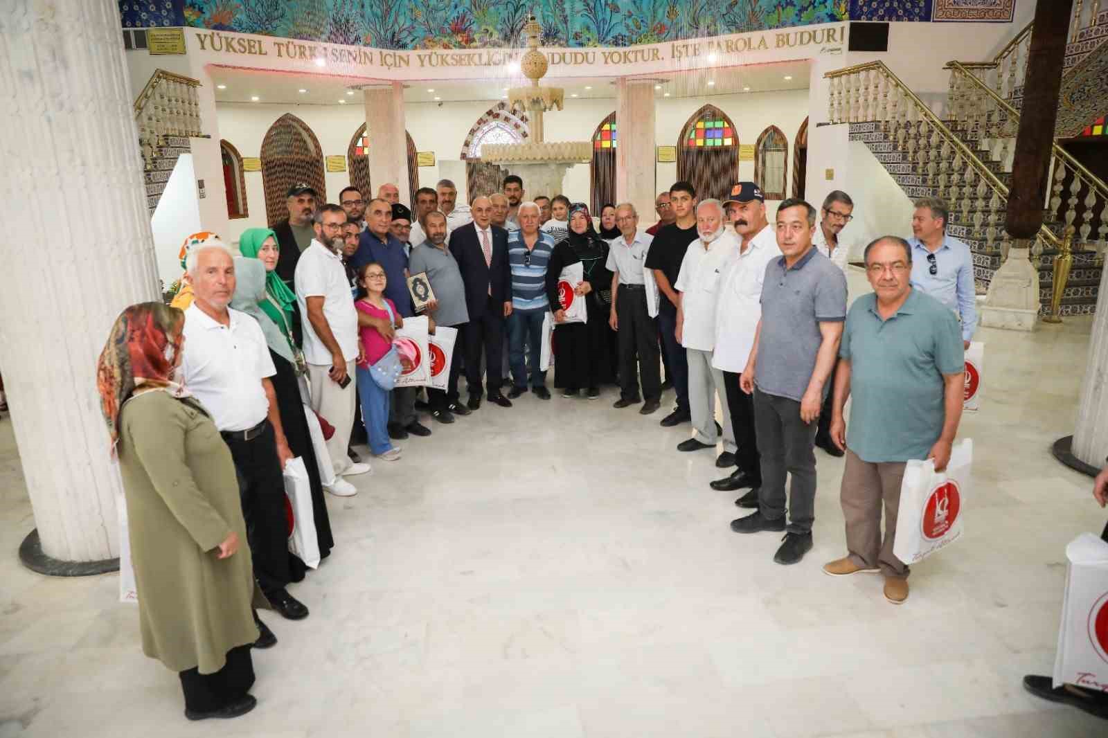 KEÇİÖREN BELEDİYE BAŞKANI TURGUT ALTINOK, ŞEHİT VE GAZİ AİLELERİ ONURUNA