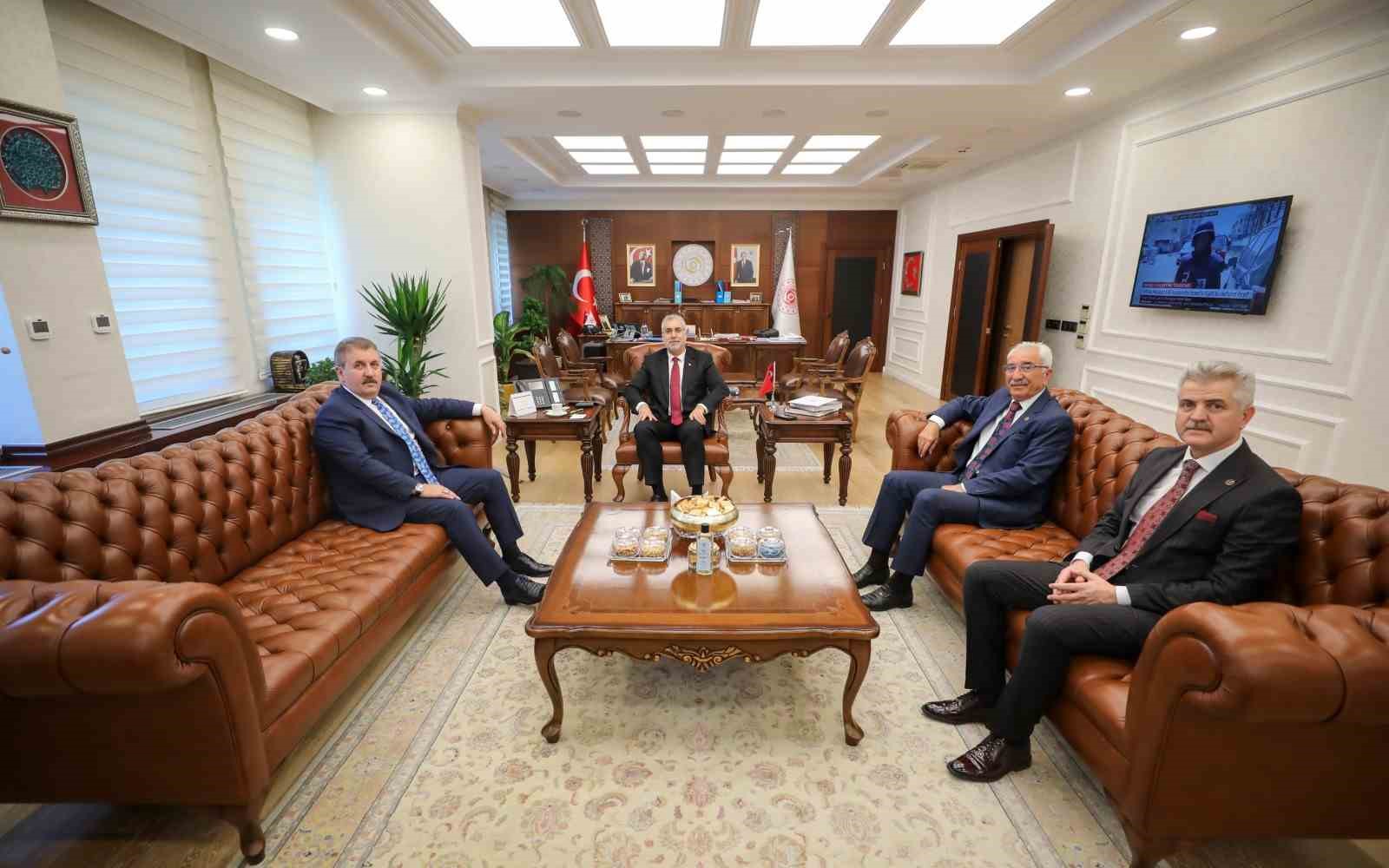 BÜYÜK BİRLİK PARTİSİ GENEL BAŞKANI MUSTAFA DESTİCİ, ÇALIŞMA VE SOSYAL