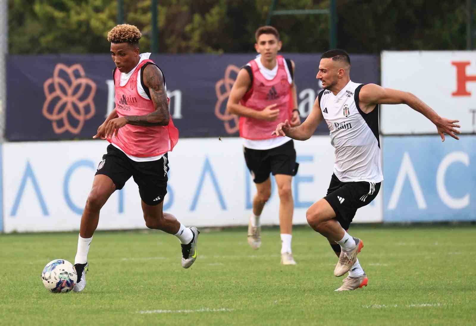BEŞİKTAŞ'IN YENİ SEZON HAZIRLIKLARINI SÜRDÜĞÜ KAMP SÜRECİNDE YAPACAĞI HAZIRLIK MAÇLARININ