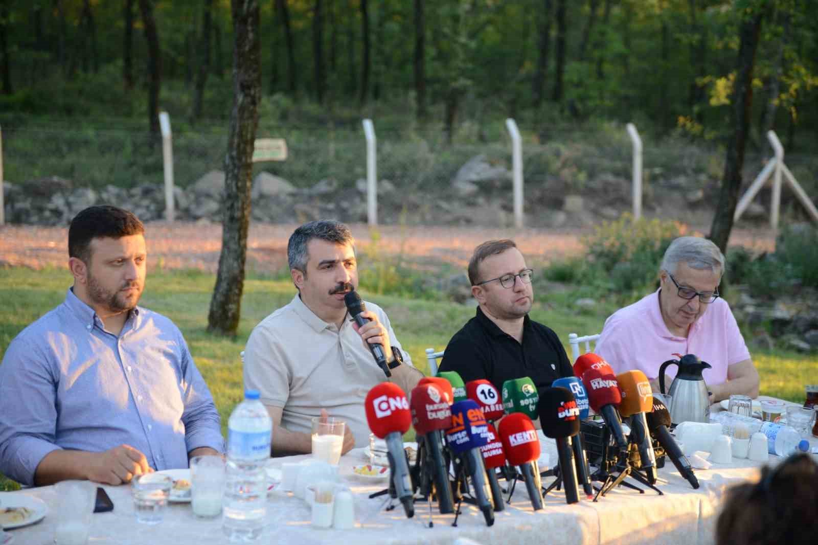 KENTSEL DÖNÜŞÜMÜN BİNALARI YENİLEMEKTEN İBARET OLMADIĞINA İŞARET EDEN YILDIRIM BELEDİYE