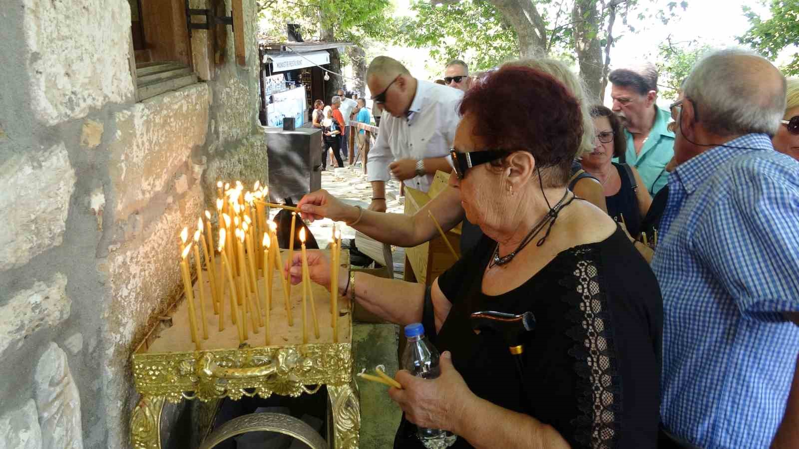 ÇANAKKALE’NİN BOZCAADA İLÇESİNDEKİ AYAZMA MANASTIRI'NDA YAŞAYAN RUMLAR, AYA PARASKEVİ GÜNÜ