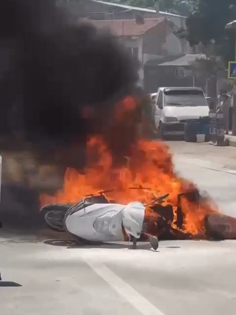 BURSA’DA SEYİR HALİNDEKİ KURYE, SİPARİŞ GÖTÜRDÜĞÜ ESNADA MOTOSİKLETİ ARIZA SONUCU