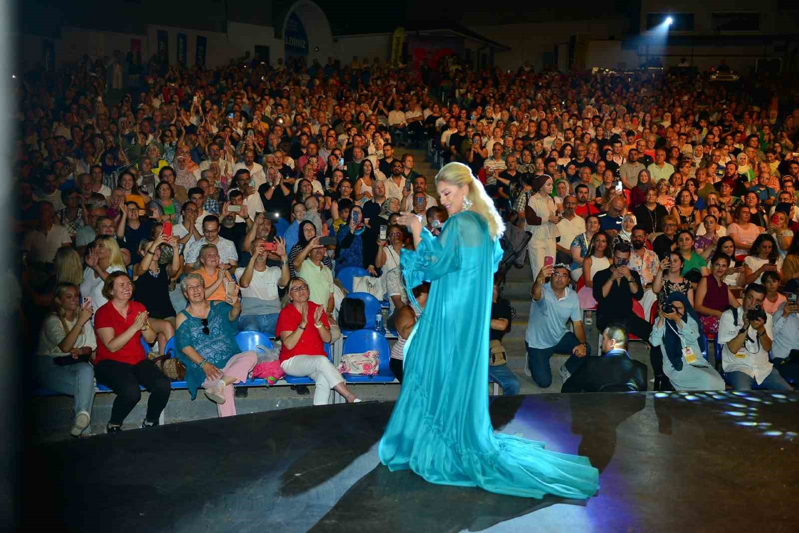 ULUSLARARASI BURSA FESTİVALİ, TÜM HEYECANIYLA DEVAM EDİYOR. BU YIL 61.Sİ