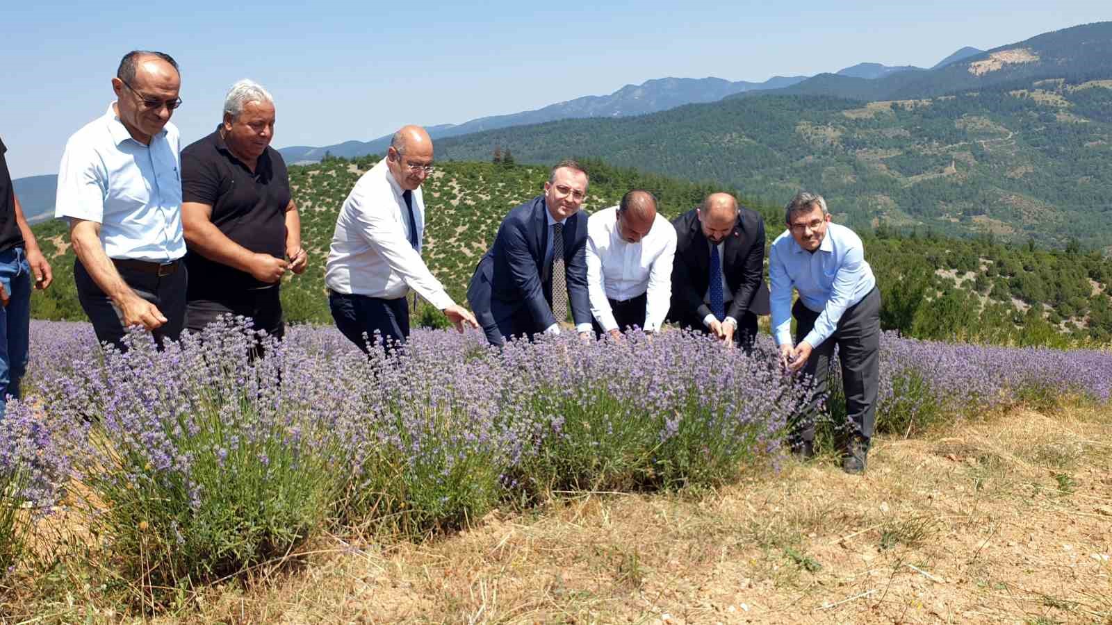 BURSA İL TARIM VE ORMAN MÜDÜRLÜĞÜ ÖNCÜLÜĞÜNDE, ORHANELİ İLÇESİNDE TIBBİ