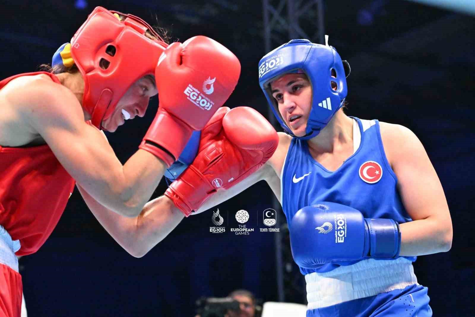 POLONYA'DA DÜZENLENEN 3. AVRUPA OYUNLARI'NDA MİLLİ BOKSÖR BUSENAZ SÜRMENELİ, FİNALDE