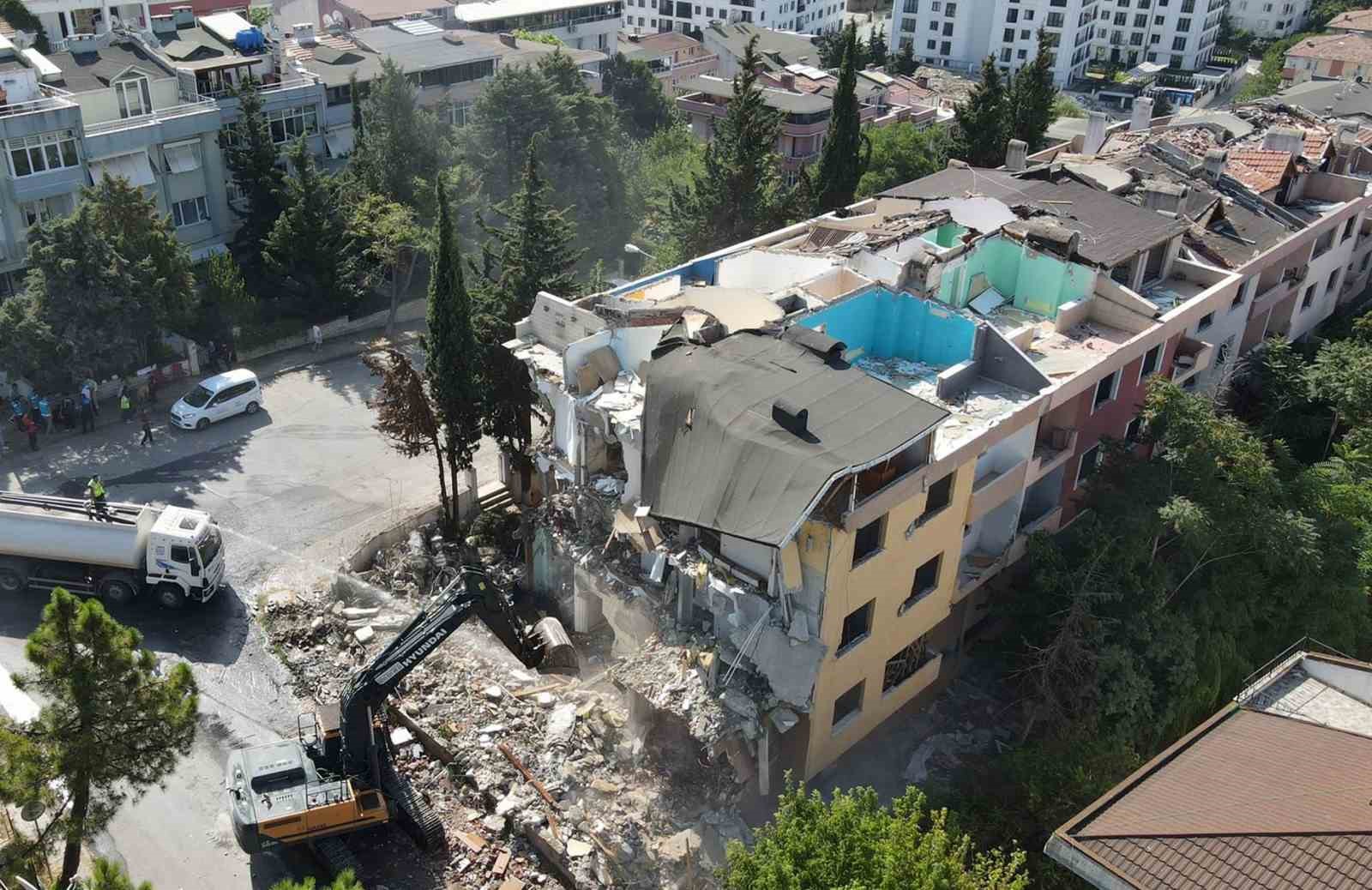 BÜYÜKÇEKMECE’DE BEKLENEN MARMARA DEPREMİNE KARŞI KENTSEL DÖNÜŞÜM ÇALIŞMALARI TÜM HIZIYLA