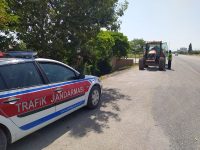 Balıkesir İl Jandarma Trafik Jandarması, Balıkesir genelinde tarım araçlarını denetledi.