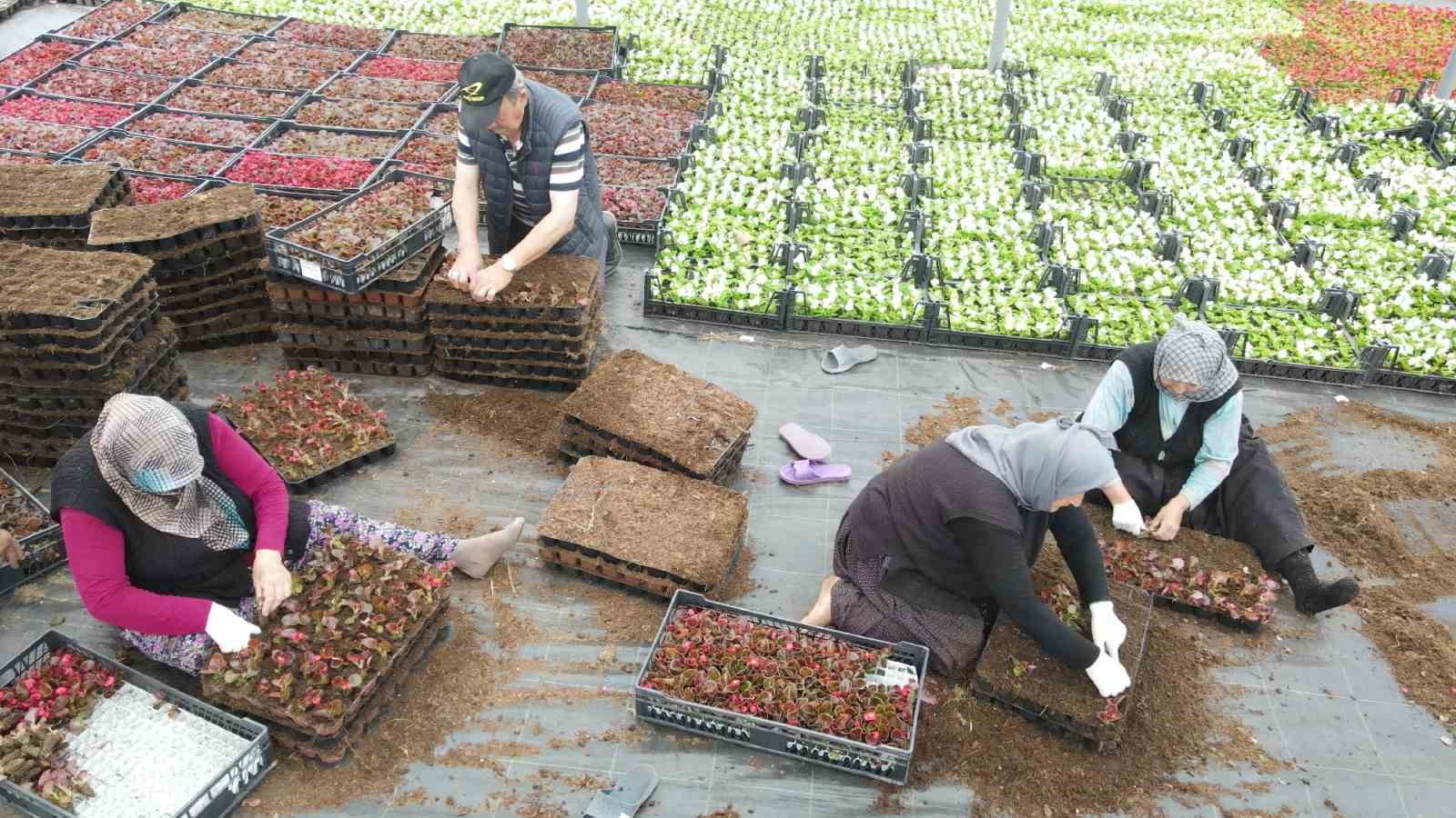 KIRSAL KALKINMA HEDEFLERİ DOĞRULTUSUNDA ÇİFTÇİYE HER TÜRLÜ DESTEĞİ SAĞLAYAN BURSA