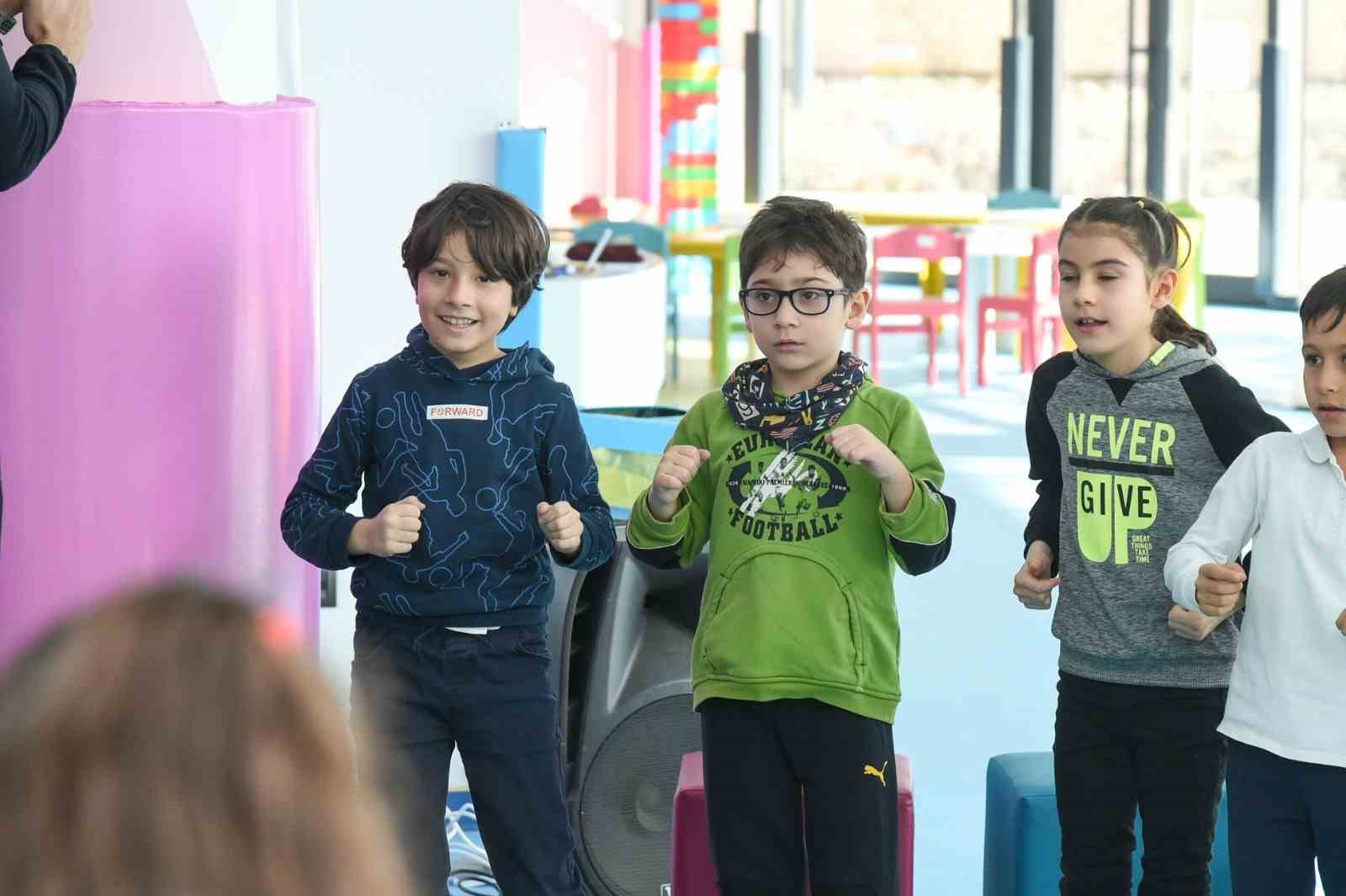 BAŞKENT MİLLET BAHÇESİ İÇERİSİNDE BULUNAN ALTINDAĞ BELEDİYESİ ÇOCUK KULÜBÜ, ÜCRETSİZ
