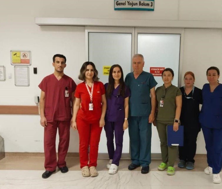 ÇANAKKALE’DE BEYİN ÖLÜMÜ GERÇEKLEŞEN DEVLET SANATÇISI 66 YAŞINDAKİ MEHMET ERTÜRK’ÜN