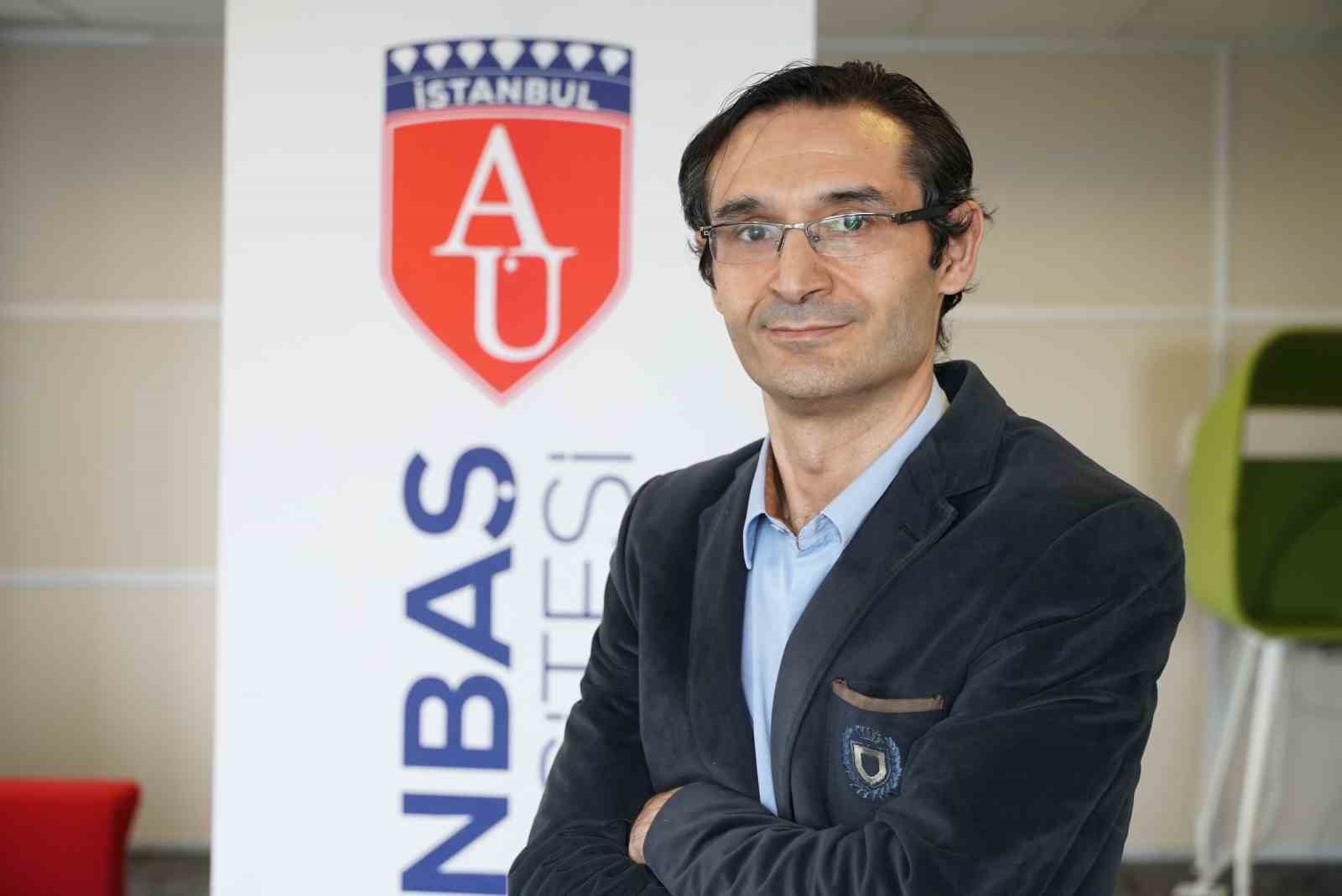DOÇ. DR. ATİLLA ÇİFTER