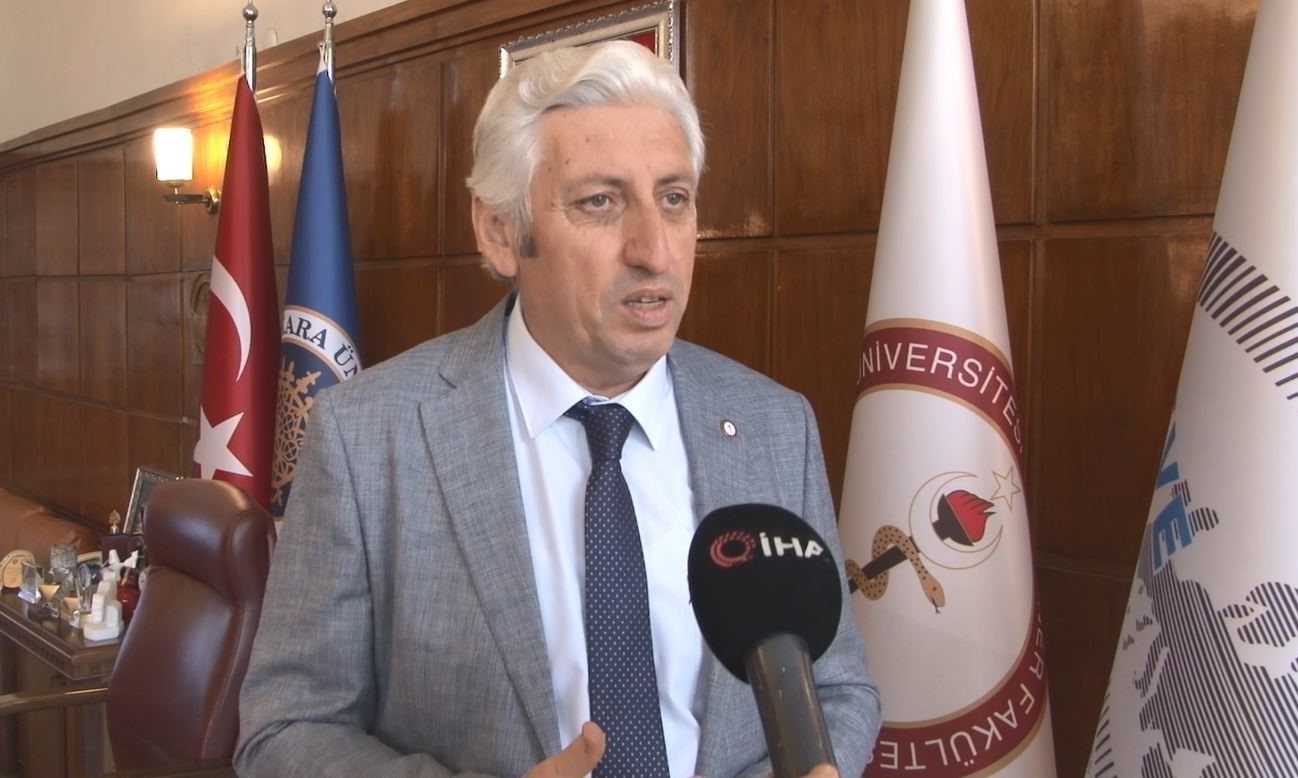 ANKARA ÜNİVERSİTESİ VETERİNER FAKÜLTESİ DEKANI PROF. DR. ENDER YARSAN, MÜCADELE