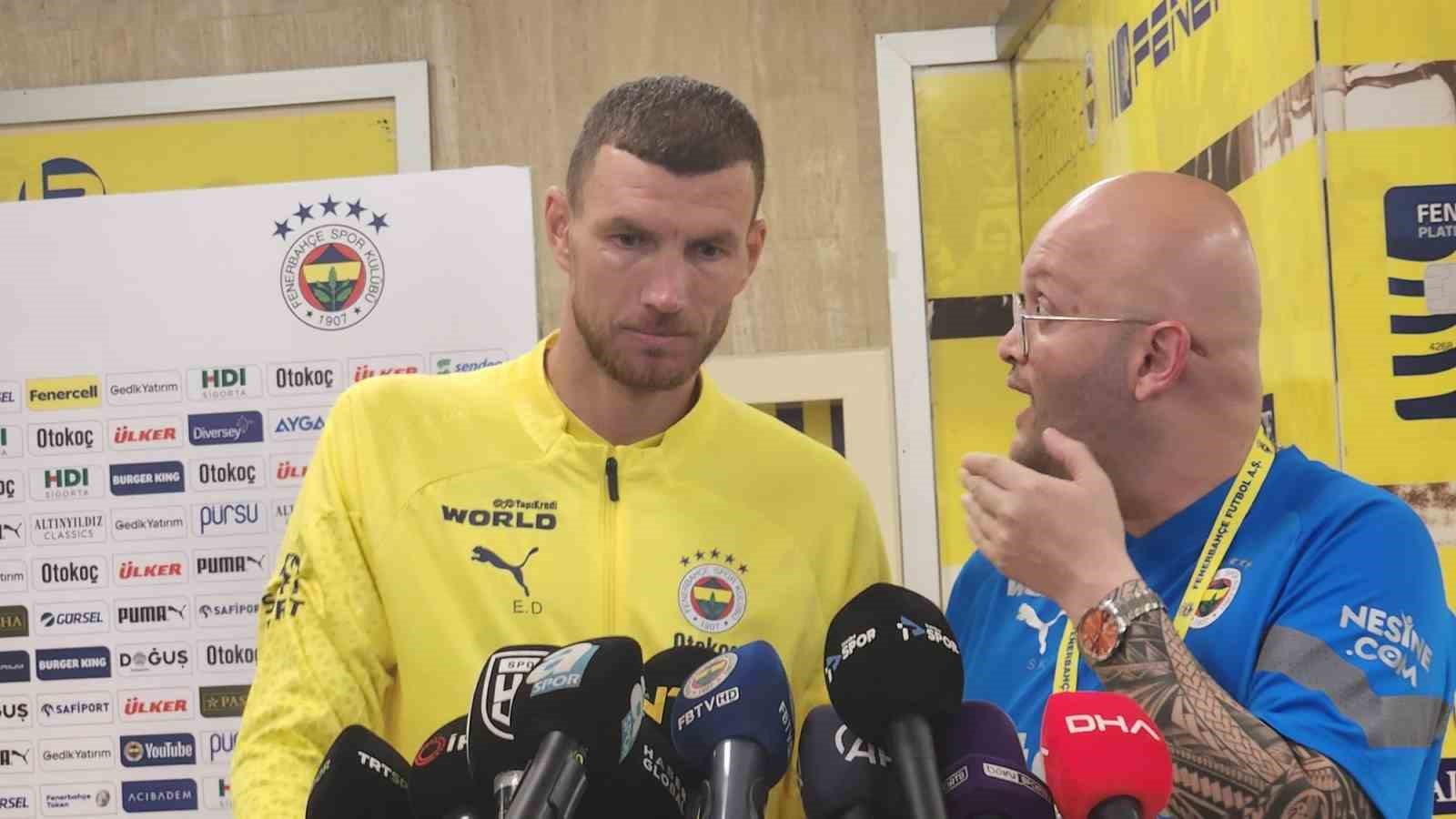 FENERBAHÇE’NİN 37 YAŞINDAKİ BOSNA HERSEKLİ FUTBOLCUSU EDİN DZEKO, “BU TARAFTARIN