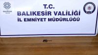 EDREMİT İLÇESİNDE EHLİYET SINAVINA KOPYA DÜZENEĞİ İLE GİREN BİR KİŞİ