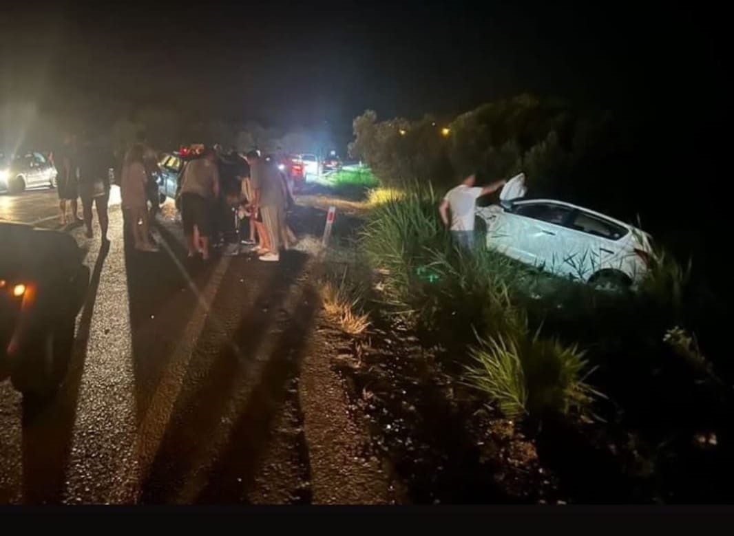ERDEK'TE TRAFİK KAZASINDA 1 KİŞİ ÖLDÜ 2 KİŞİ YARALANDI