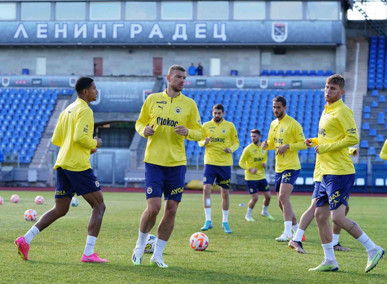 YENİ SEZON HAZIRLIKLARINA RUSYA’DA DEVAM EDEN FENERBAHÇE, AKŞAM SAATLERİNDE YAPTIĞI