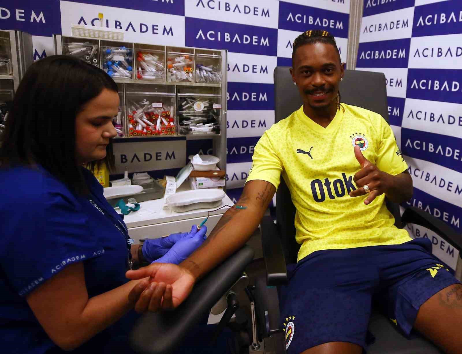 YENİ SEZON HAZIRLIKLARINA BUGÜN START VERECEK OLAN FENERBAHÇE'DE SAĞLIK KONTROLLERİ