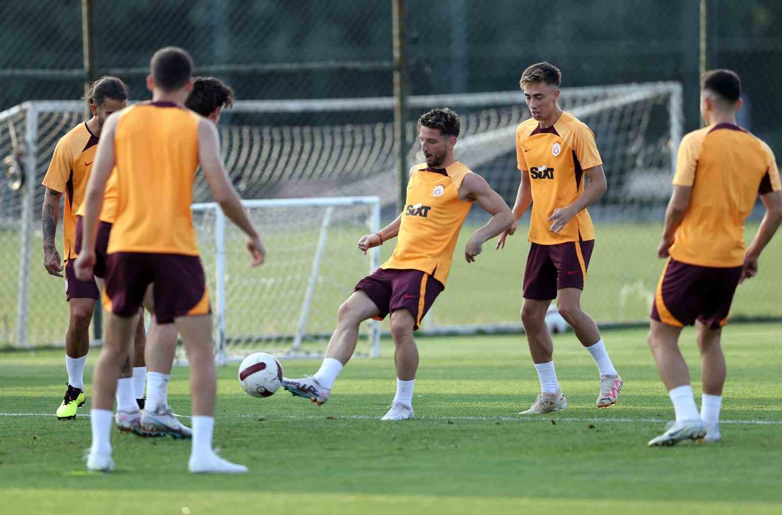 GALATASARAY, UEFA ŞAMPİYONLAR LİGİ 2. ÖN ELEME TURUNDA ZALGİRİS İLE