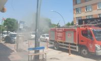BALIKESİR'İN GÖNEN İLÇESİNDE SICAKLARDAN DOLAYI TELEKON PANOSUNDA ANİDEN ÇIKAN YANGIN