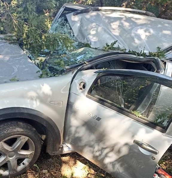 GÖNEN'DE TRAFİK KAZASINDA 1 KİŞİ HAYATINI KAYBETTİ
