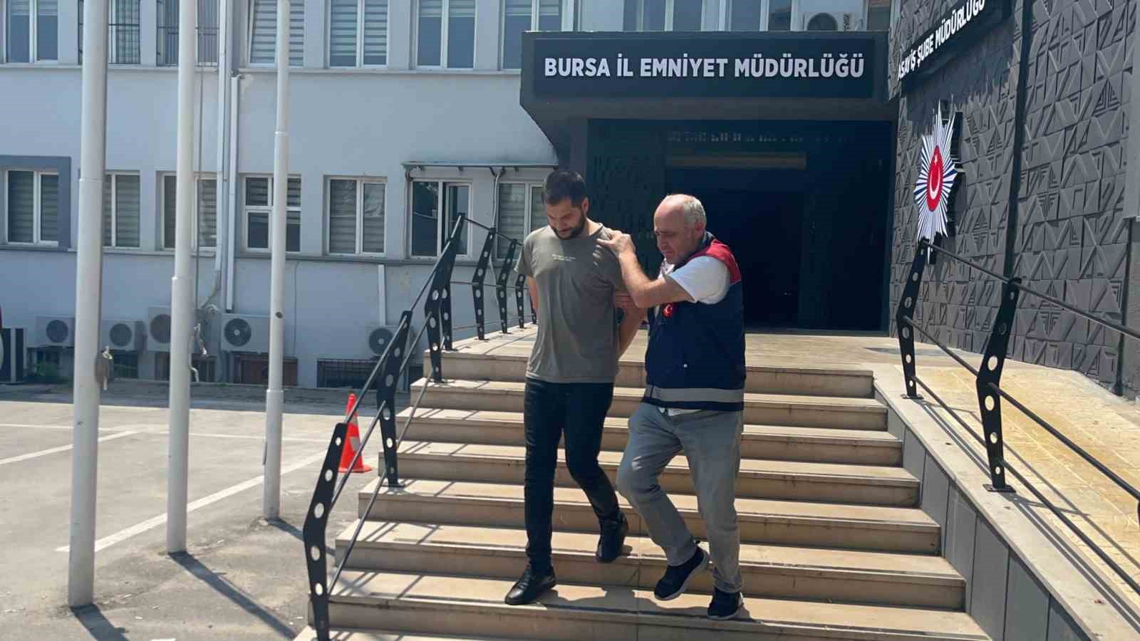 BURSA’DA HAC ZİYARETİ İÇİN KUTSAL TOPRAKLARA GİTMEK İSTEYEN 70 KİŞİDEN