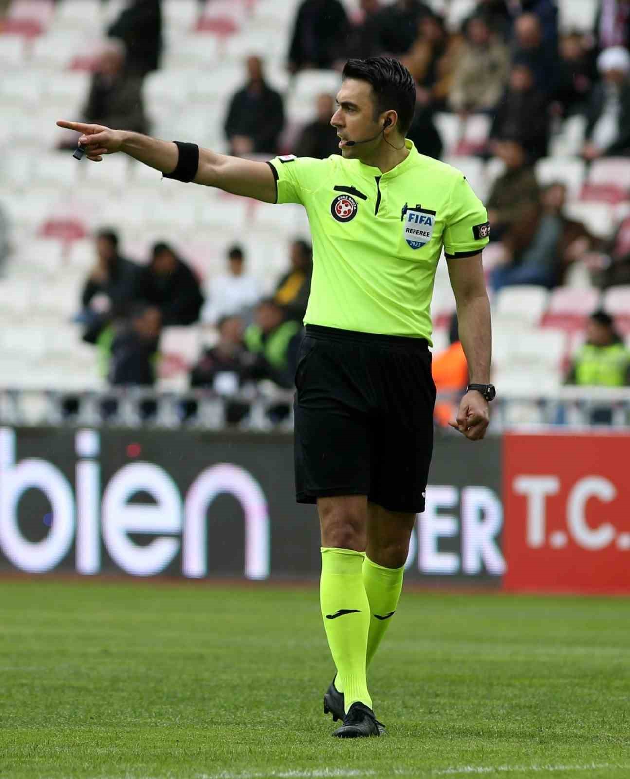 FIFA KOKARTLI HAKEM ARDA KARDEŞLER, UEFA AVRUPA KONFERANS LİGİ 2.