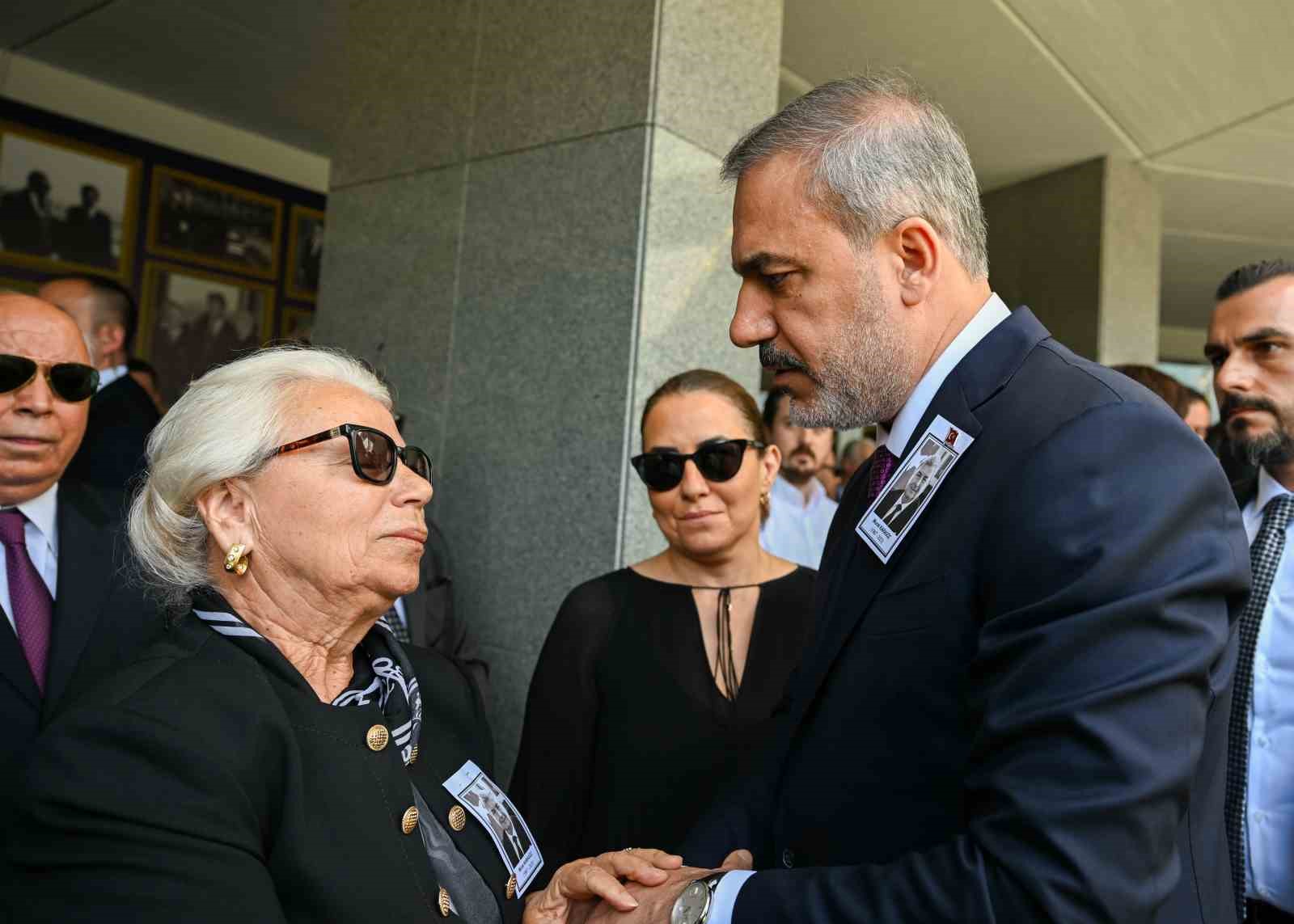KALP KRİZİ GEÇİREREK HAYATINI KAYBEDEN TÜRKİYE’NİN LİZBON BÜYÜKELÇİSİ MURAT KARAGÖZ